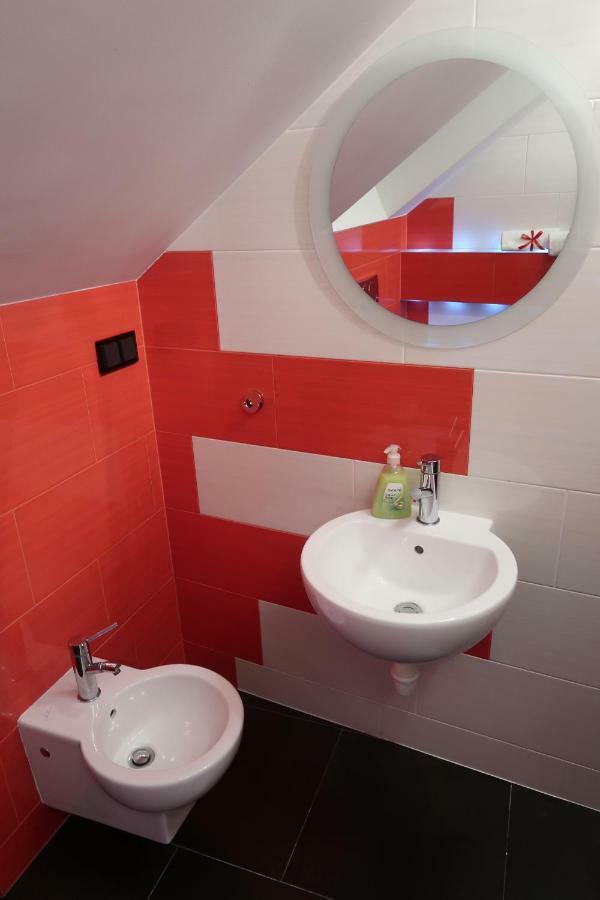 Arkada Wadowice Apartment ภายนอก รูปภาพ